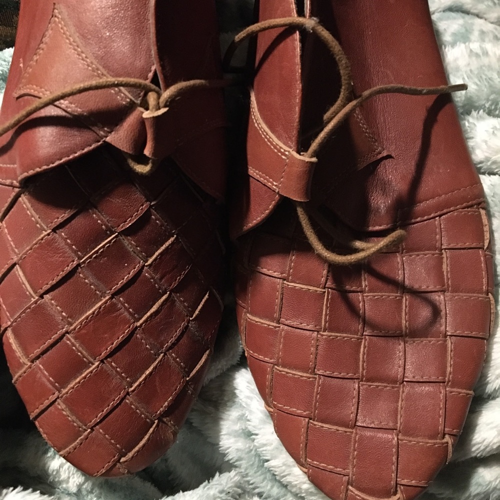 ! Sam Edelman Vegan brown booties. These are rare!!Sample for Urban Outfitters